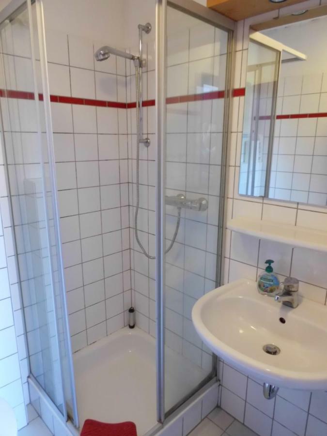 Das Haus Mit Der Roten Telefonzelle Apen المظهر الخارجي الصورة